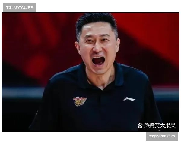 杜锋帅位稳固但面临舆论压力 阵容调整成效将受检验 杜锋帅位稳固但面临舆论压力 阵容调整成效将受检验